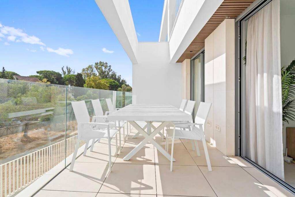 Luxury 2 Bedroom Apartment Walk To Beach Rdr423 Marbellac Extérieur photo